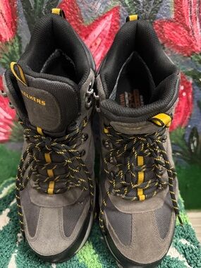 Men’s Skechers Relaxed Fit Air Cooled Memory Foam Waterproof Outdoor Hiking Shoe